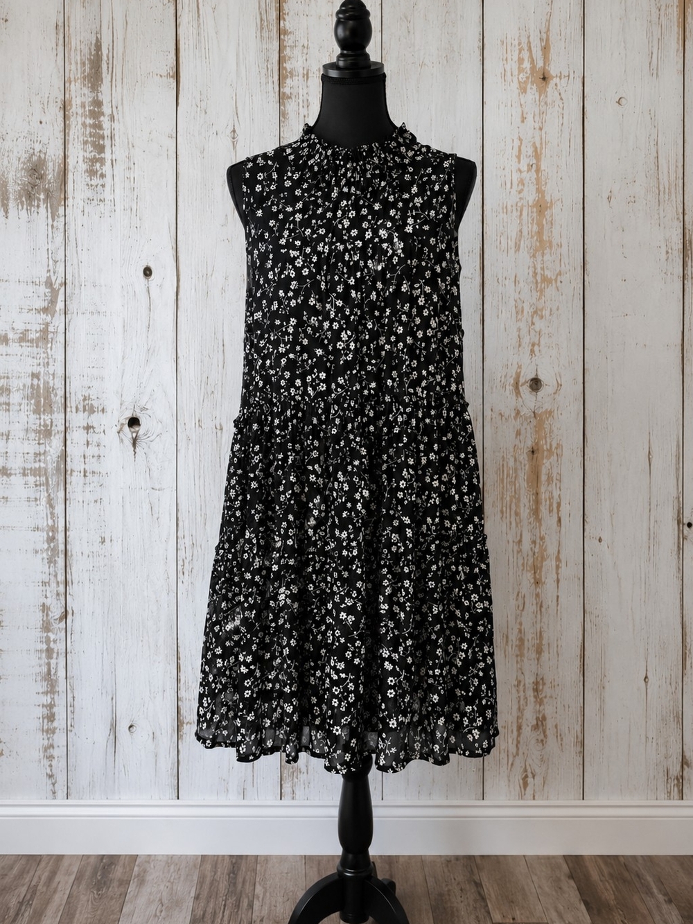 Siren Lily Sleeveless Black Floral Tiered Dress